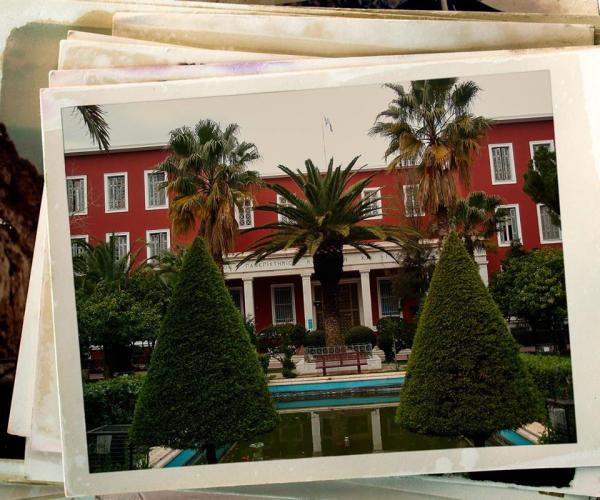 Για τρίτη συνεχή χρονιά, η Στέγη και το Πάντειο Πανεπιστήμιο στήνουν «Μια γέφυρα μουσικής πάνω από τη Συγγρού» και μοιράζονται το κοινό τους ενδιαφέρον για το σύγχρονο πολιτισμό και τους ήχους της εποχής μας. 